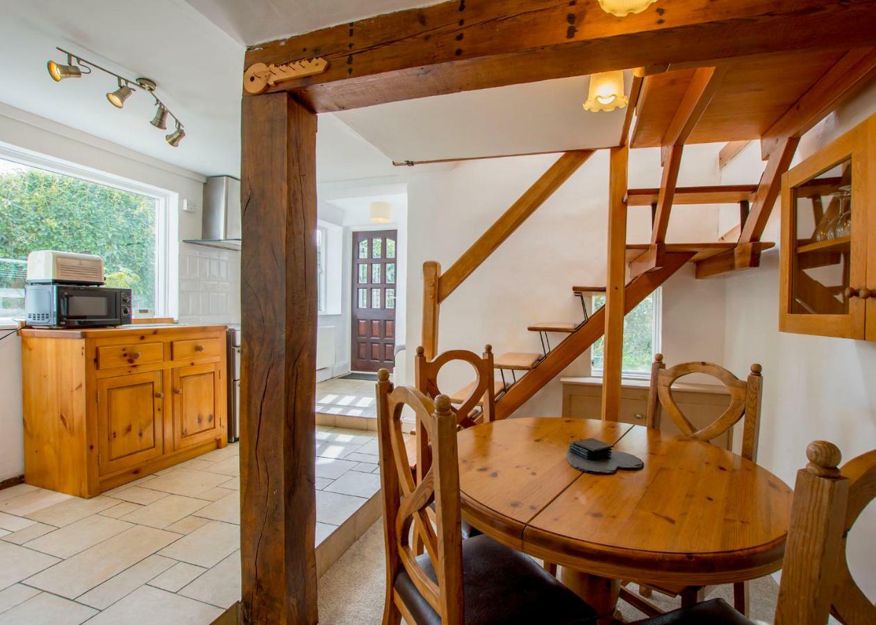 60 And A Half Bailgate Apartment Линкълн Екстериор снимка