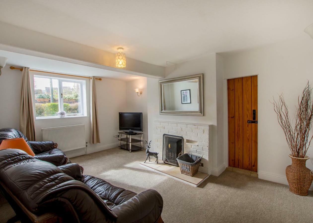 60 And A Half Bailgate Apartment Линкълн Екстериор снимка